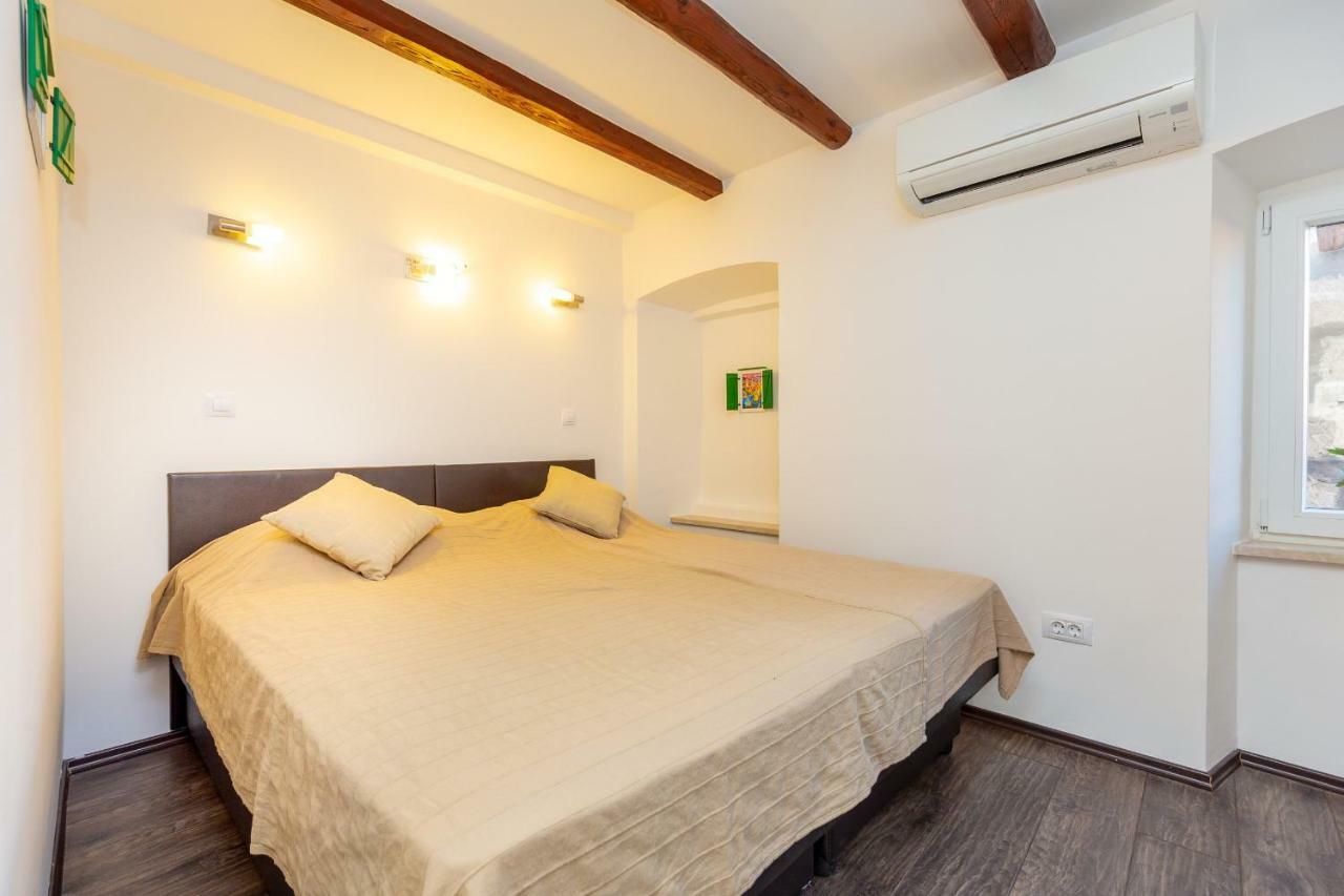Apartment City Wall's Studio Dubrovnik
